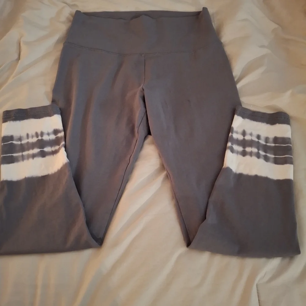Aerie Women's High Waist Gray Leggings with White Tie Die - Picture 2 of 4